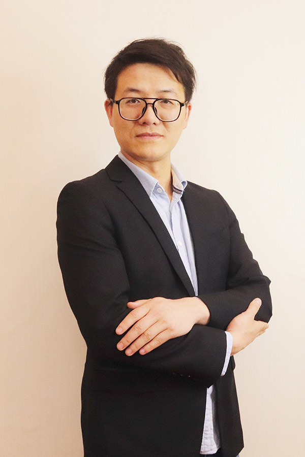 洛南李林科 本科学历,毕业于西安石油大学